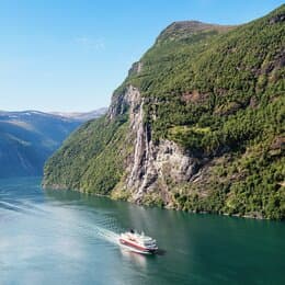 Få 10 % på rejser hos Hurtigruten